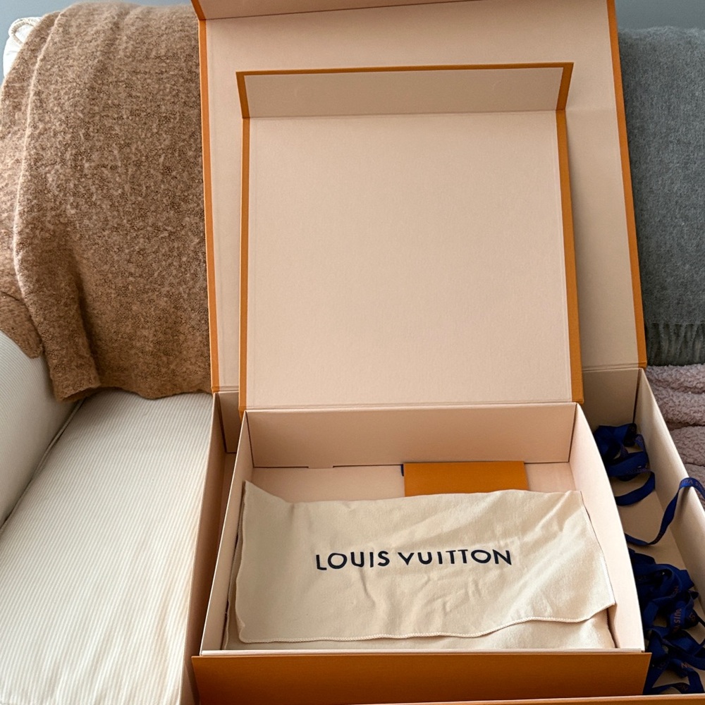 Louis Vuitton box and dust bag 2 sizes